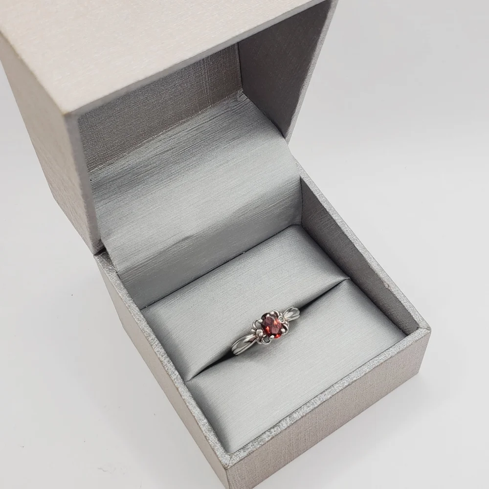 Genuine Oval Garnet & White Topaz 925 Sterling Silver Ring